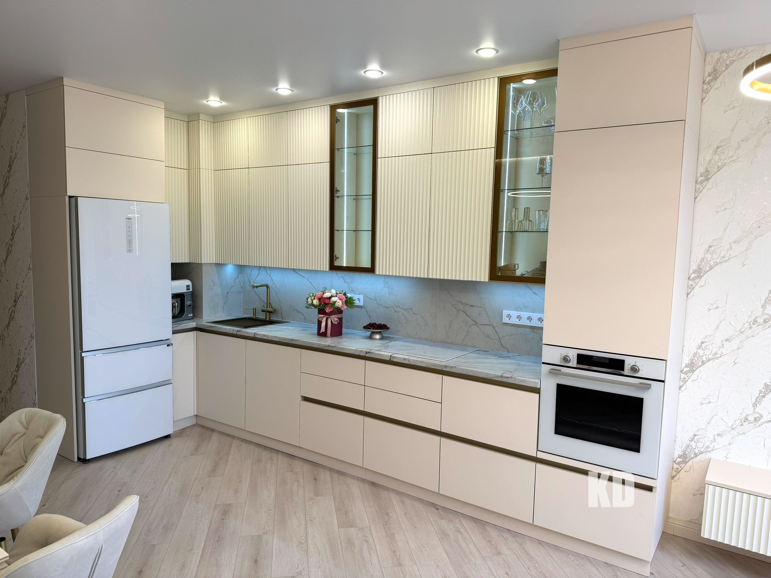 Кухня современная Precision Cabinetry Кухня современная Precision Cabinetry